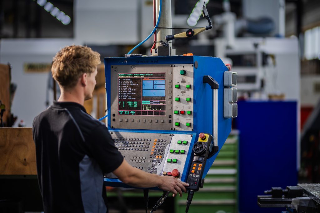 CNC-Frezer